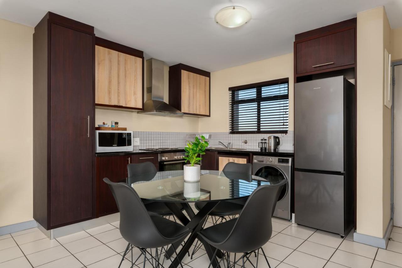 Knightsbridge W404 Apartment Cape Town