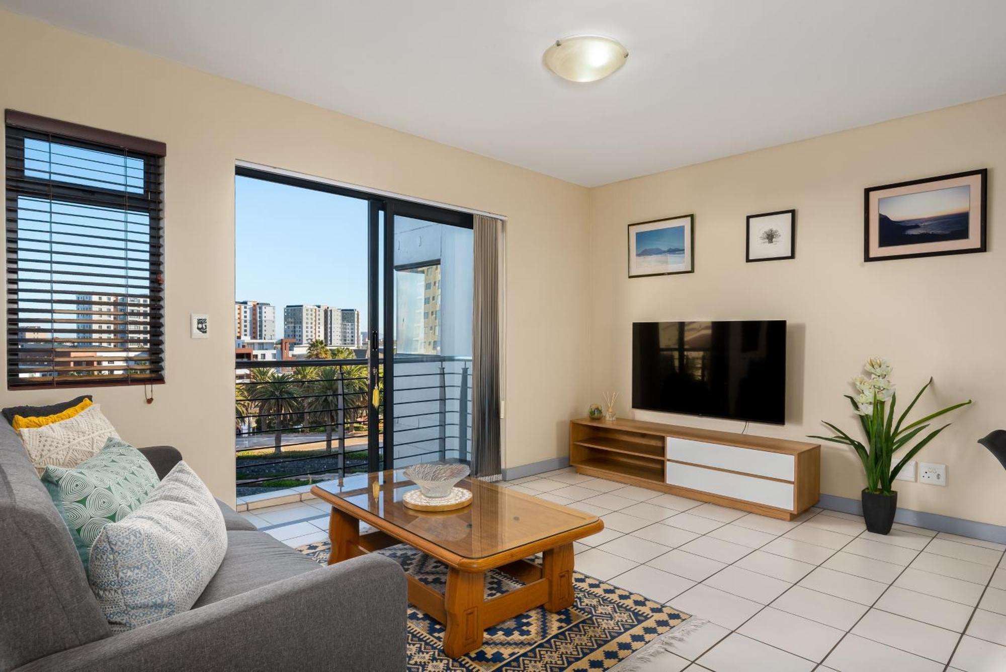Knightsbridge W404 * Cape Town